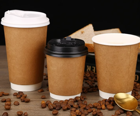 Dobra cena. Jednorazowa podwójna warstwa papierowa kubek o odporności na ciepło z płytką o odporności na wycieki w Internecie