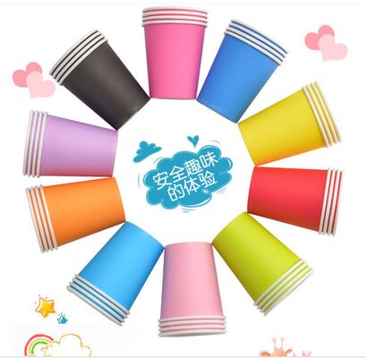 Bon prix Gobelets en papier épais colorés pour bricolage d'enfants, matériau de qualité alimentaire, dix couleurs vives, bol jetable allant au micro-ondes pour l'éducation précoce en ligne