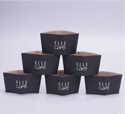 Buon prezzo Stampa del logo su misura Tazza isolante ondulata Manica resistente al calore per bevande calde e fredde in linea